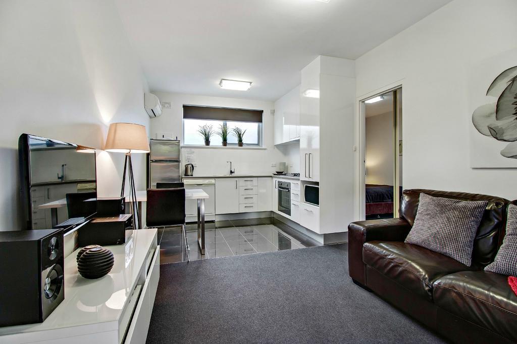 Adelaide Dress Circle Apartments - Sussex Street North Adelaide Room photo